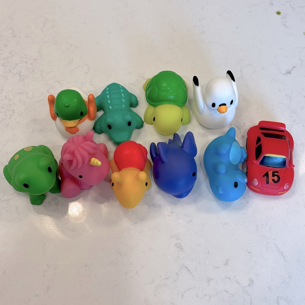 10 Munchkin Animal Squirt Bath Toys